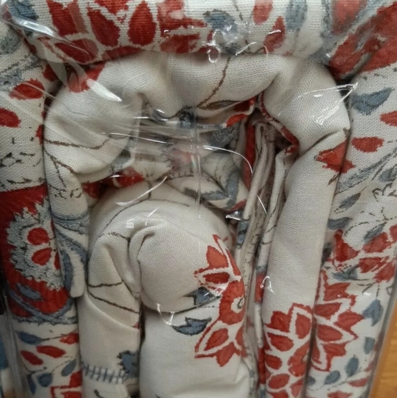 Ralph Lauren Kelsey Full Queen duvet set and Euro shams 5 piece MSRP $500 - Picture 4 of 11